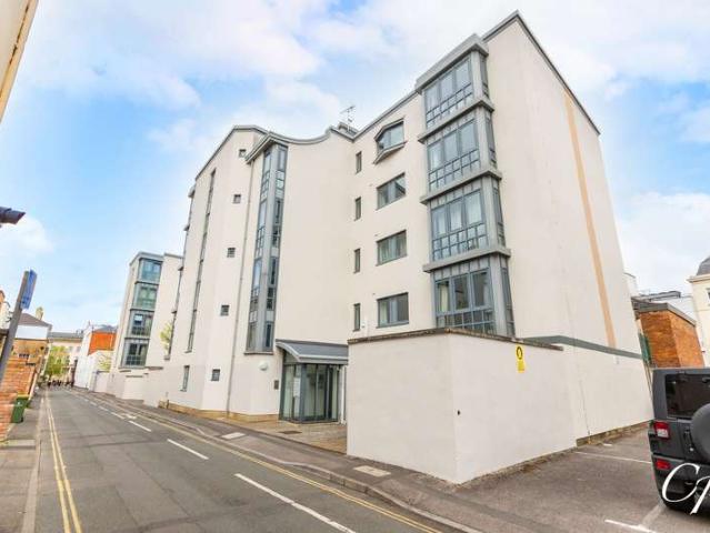 2 Bedroom Apartment Flat