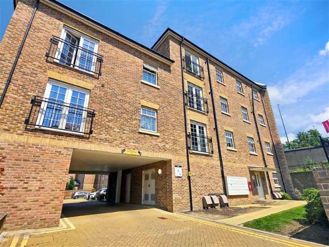 2 Bedroom Apartment Flat