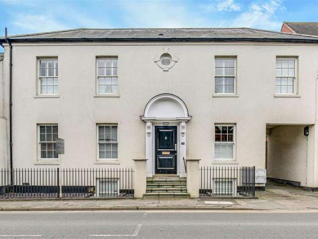 2 Bedroom Apartment Flat