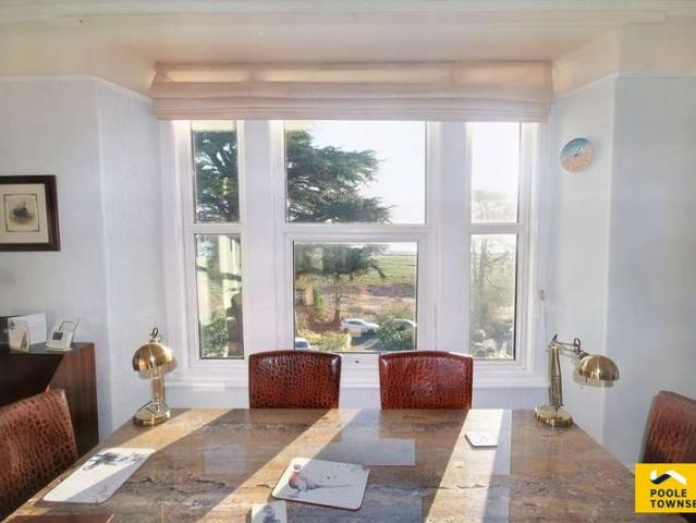 2 Bedroom Apartment Flat