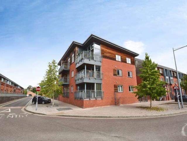 2 Bedroom Apartment Flat