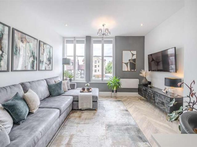 2 Bedroom Apartment Flat
