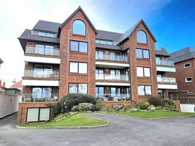 2 Bedroom Apartment Flat