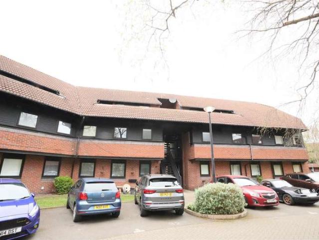 2 Bedroom Apartment Flat