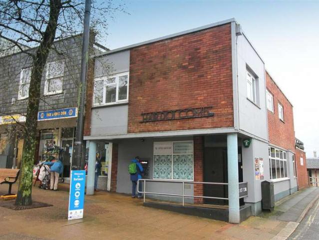 2 Bedroom Apartment Flat