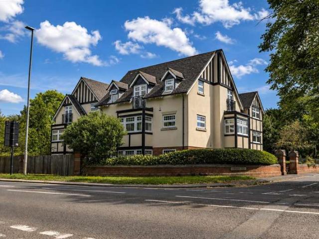 2 Bedroom Apartment Flat