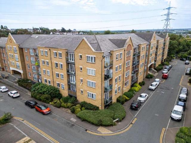 2 Bedroom Apartment Flat