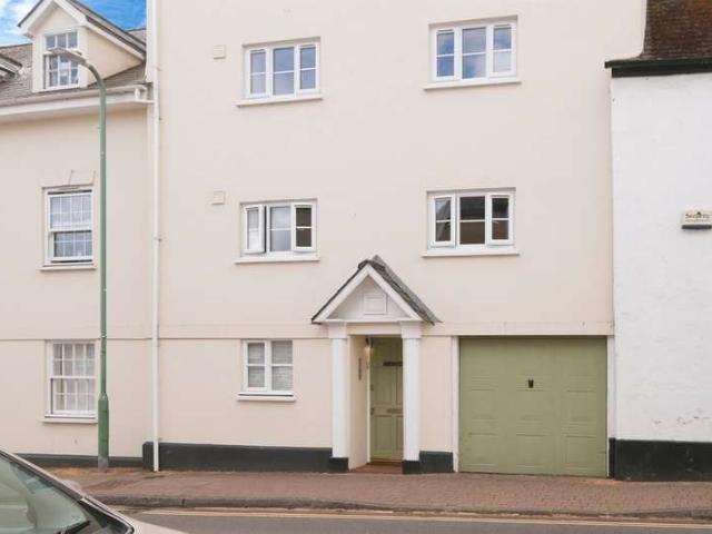 2 Bedroom Apartment Flat