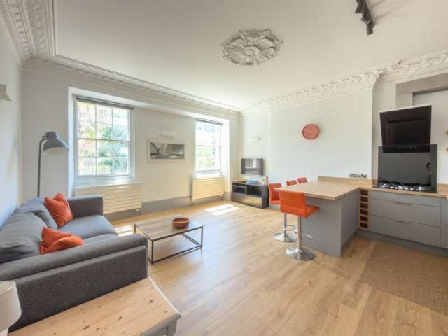 2 Bedroom Apartment Flat