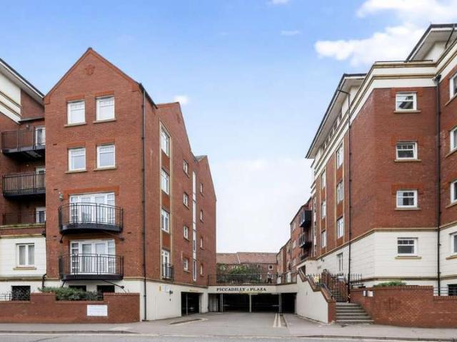 2 Bedroom Apartment Flat
