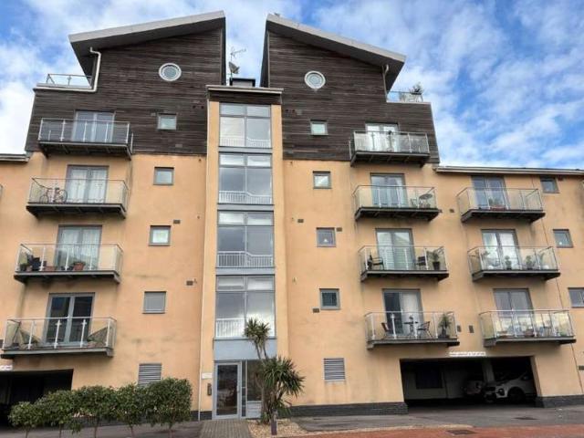 2 Bedroom Apartment Flat