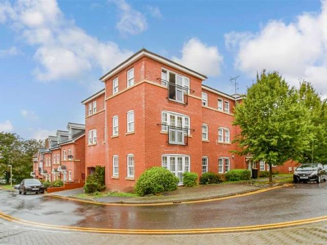 2 Bedroom Apartment Flat