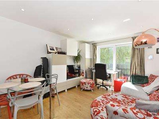 2 Bedroom Apartment Flat
