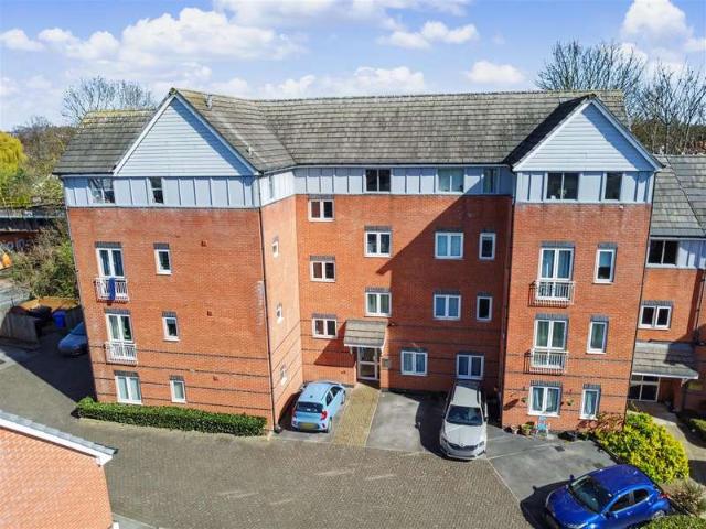 2 Bedroom Apartment Flat