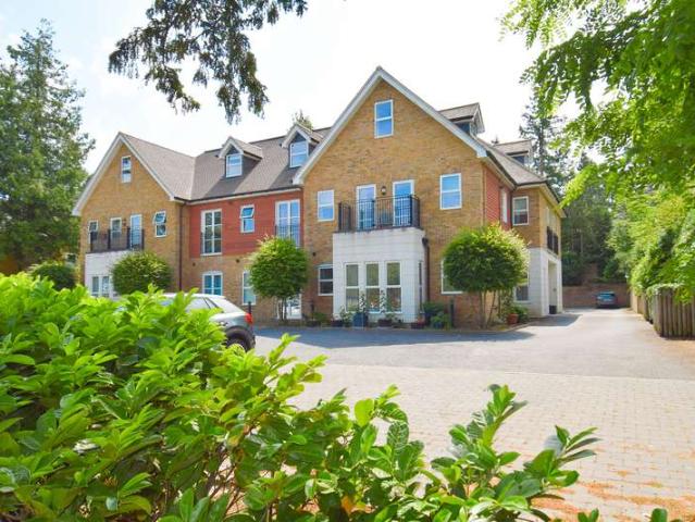 2 Bedroom Apartment Flat