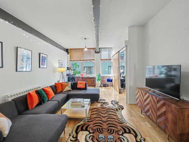 2 Bedroom Apartment Flat