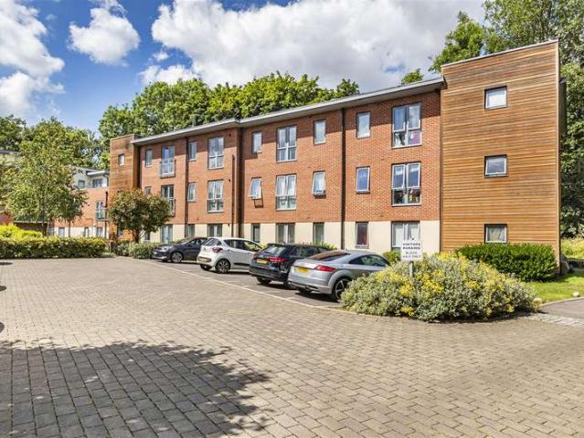 2 Bedroom Apartment Flat