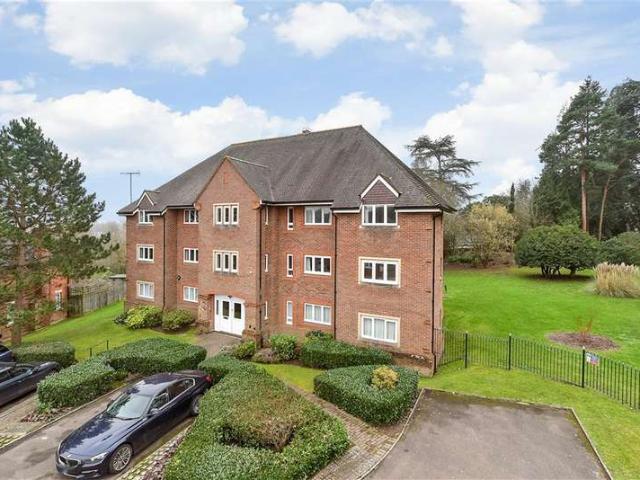 2 Bedroom Apartment Flat