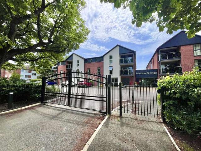 2 Bedroom Apartment Flat