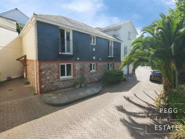 2 Bedroom Apartment Flat