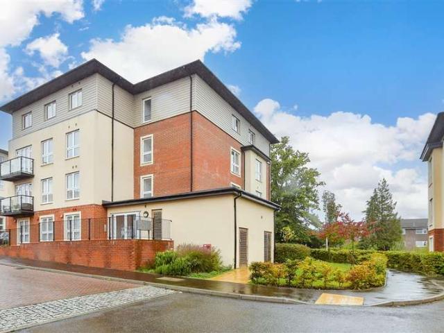 2 Bedroom Apartment Flat