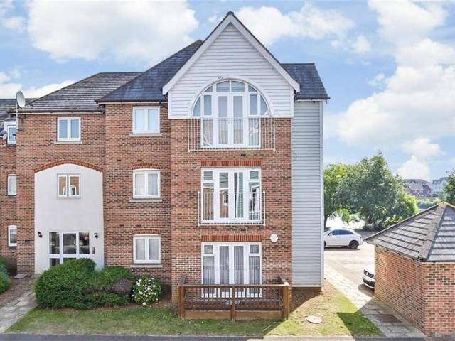 2 Bedroom Apartment Flat