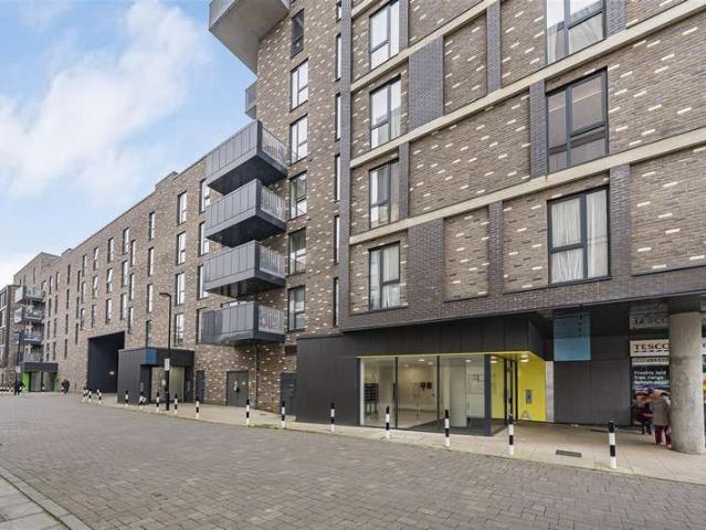 2 Bedroom Apartment Flat
