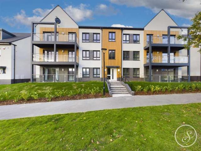 2 Bedroom Apartment Flat