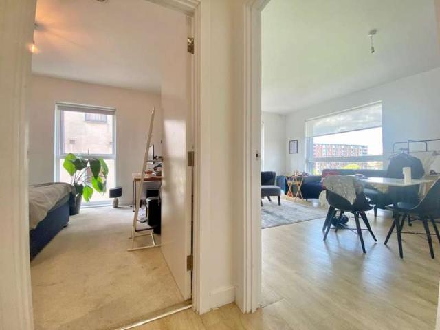 2 Bedroom Apartment Flat