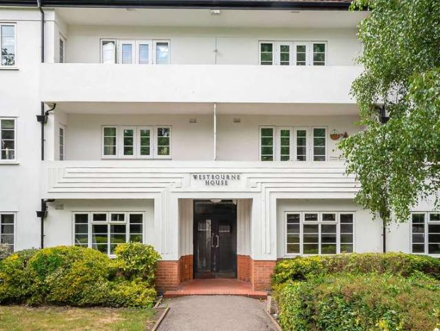 2 Bedroom Apartment Flat
