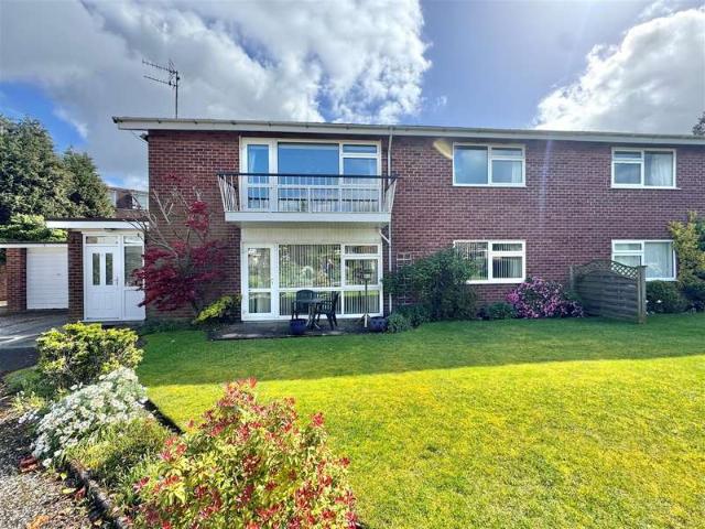 2 Bedroom Apartment Flat