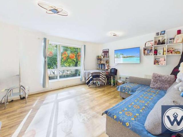 2 Bedroom Apartment Flat