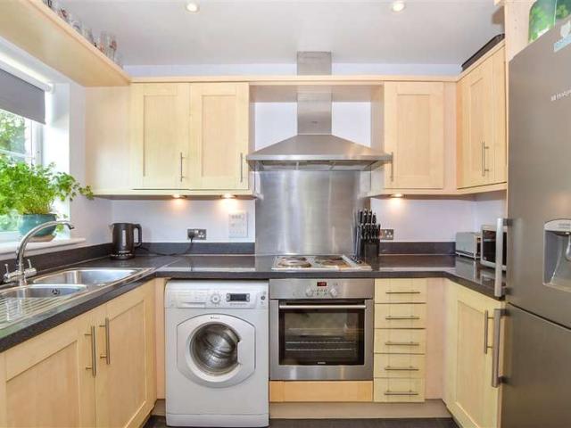 2 Bedroom Apartment Flat