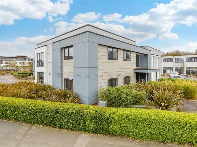 2 Bedroom Apartment Flat
