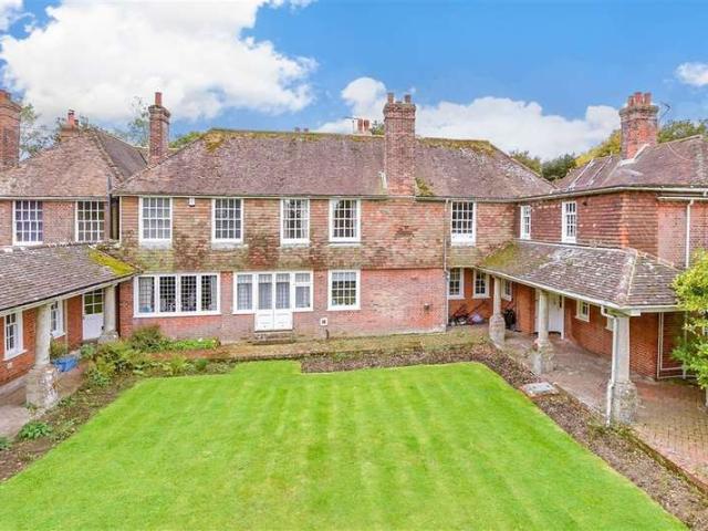 2 Bedroom Apartment Flat