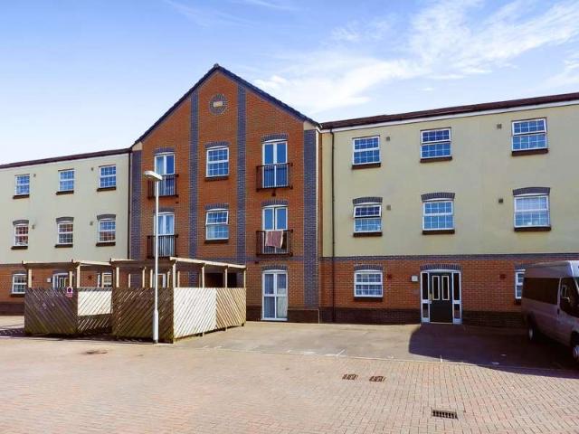 2 Bedroom Apartment Flat