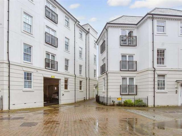 2 Bedroom Apartment Flat