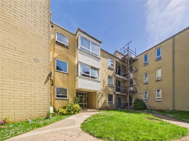 2 Bedroom Apartment Flat