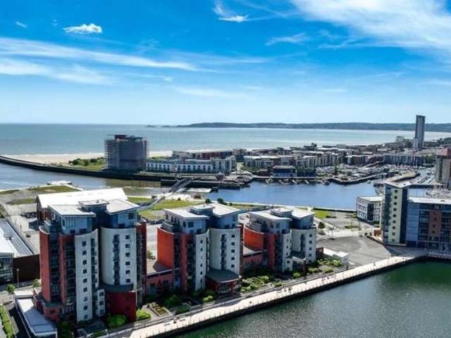 2 Bedroom Apartment Flat