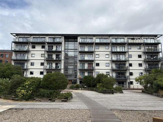 2 Bedroom Apartment Flat