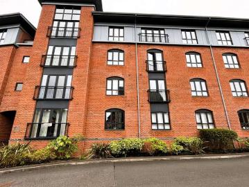 2 Bedroom Apartment Flat