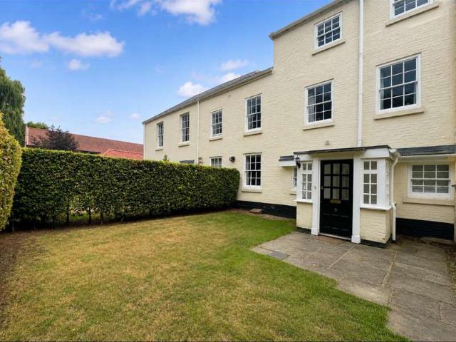 2 Bedroom Apartment Flat