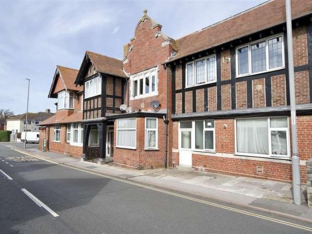 2 Bedroom Apartment Flat