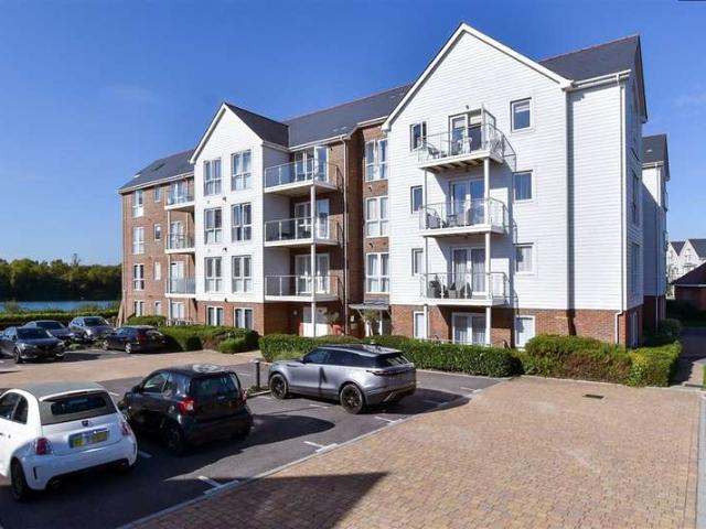 2 Bedroom Apartment Flat