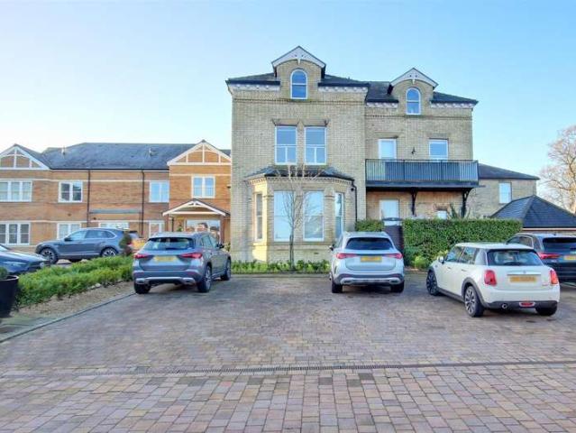 2 Bedroom Apartment Flat