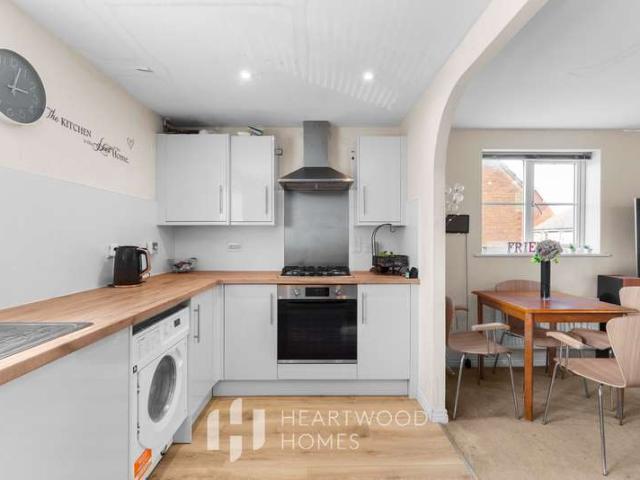 2 Bedroom Apartment Flat
