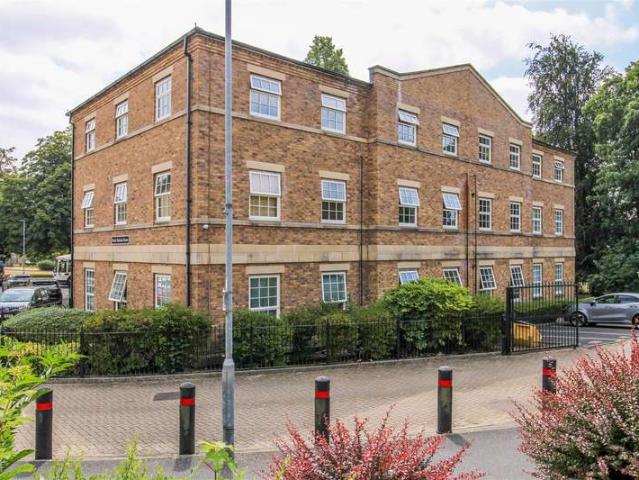 2 Bedroom Apartment Flat