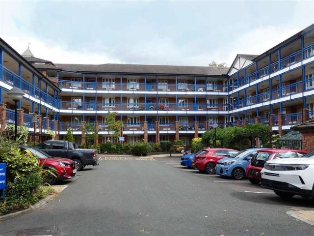 2 Bedroom Apartment Flat