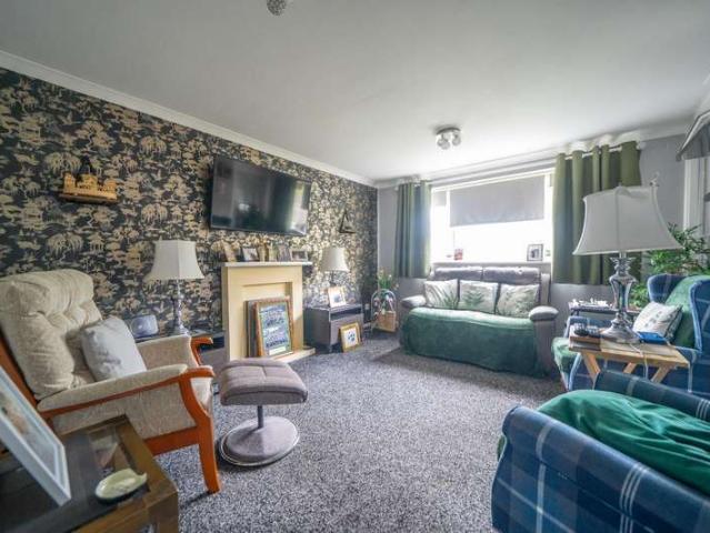 2 Bedroom Apartment Flat
