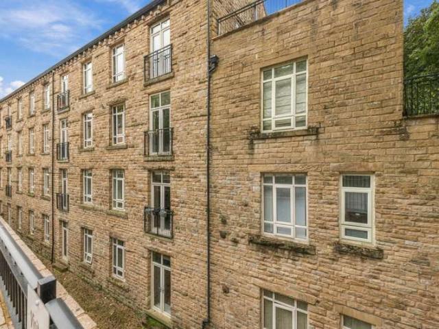 2 Bedroom Apartment Flat